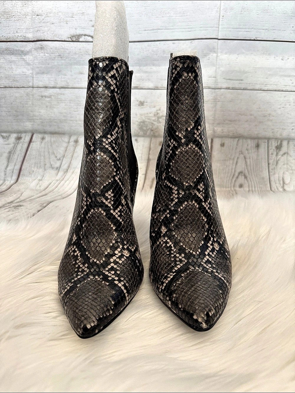 Steve Madden Subtle Snake Print Heeled Ankle Boots US 8 New in Box
